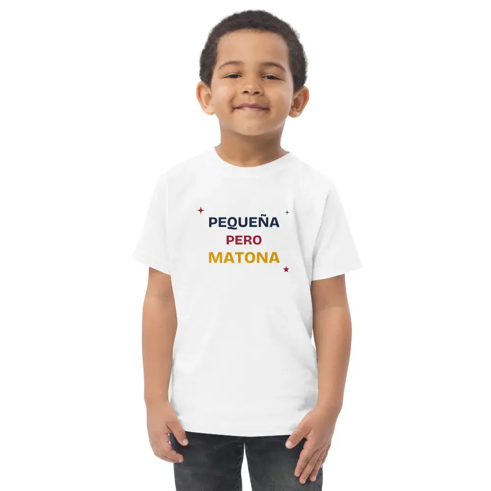 «Pequeña pero matona» — Camiseta de peque — White